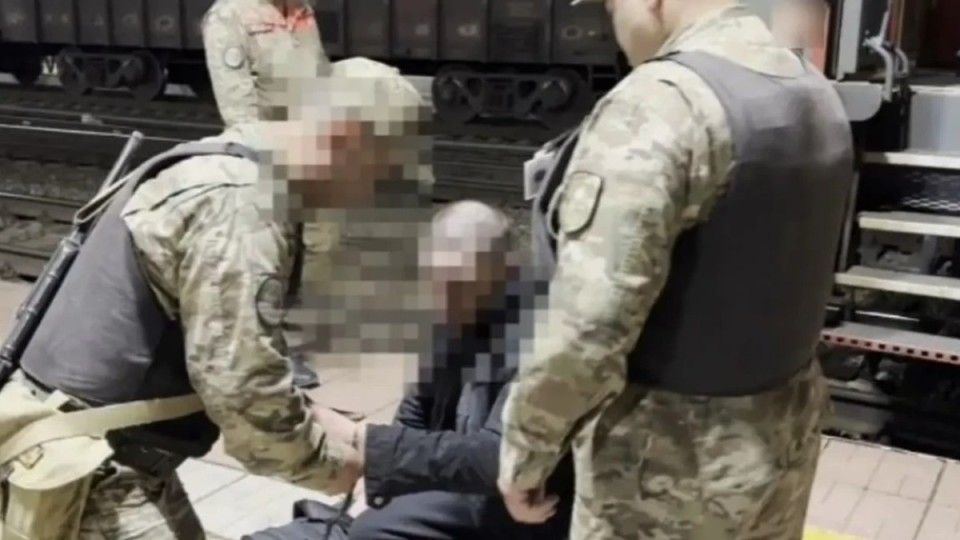 20 жыл бойы халықаралық іздеуде жүрген күдікті Қазақстанға жеткізілді