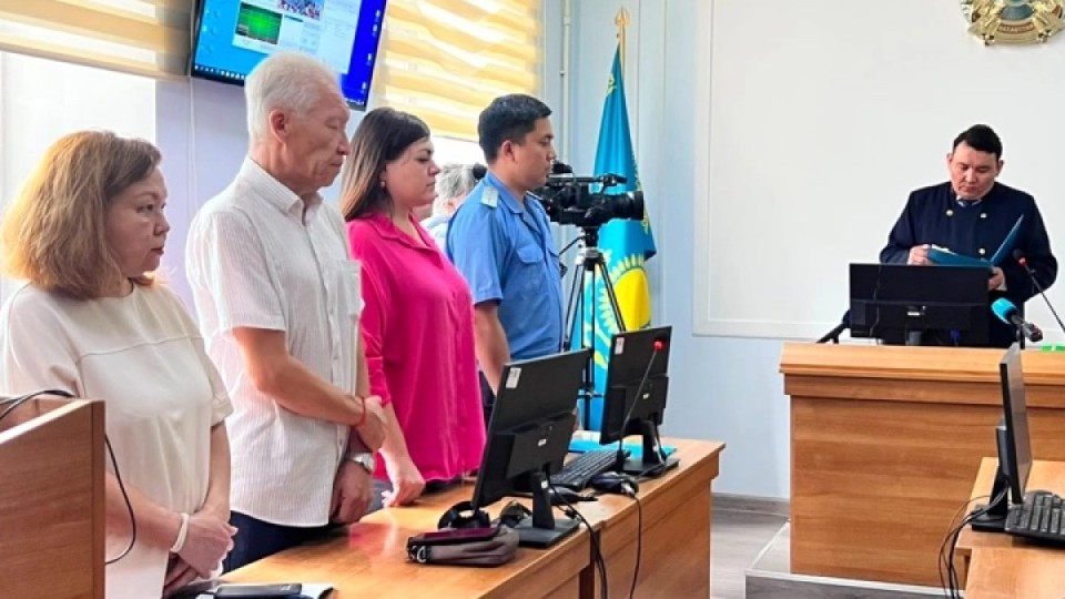 Қарағандыда асыранды балаларды азаптады деп айыпталған қамқоршыларға үкім шықты
