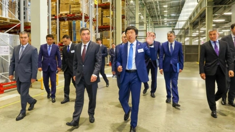 Бектенов Астанадағы ірі өндірістік жобаларды аралады