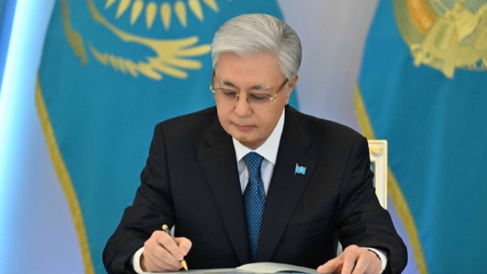 Тоқаев білім беру мен бала құқықтарына қатысты заңдарға қол қойды