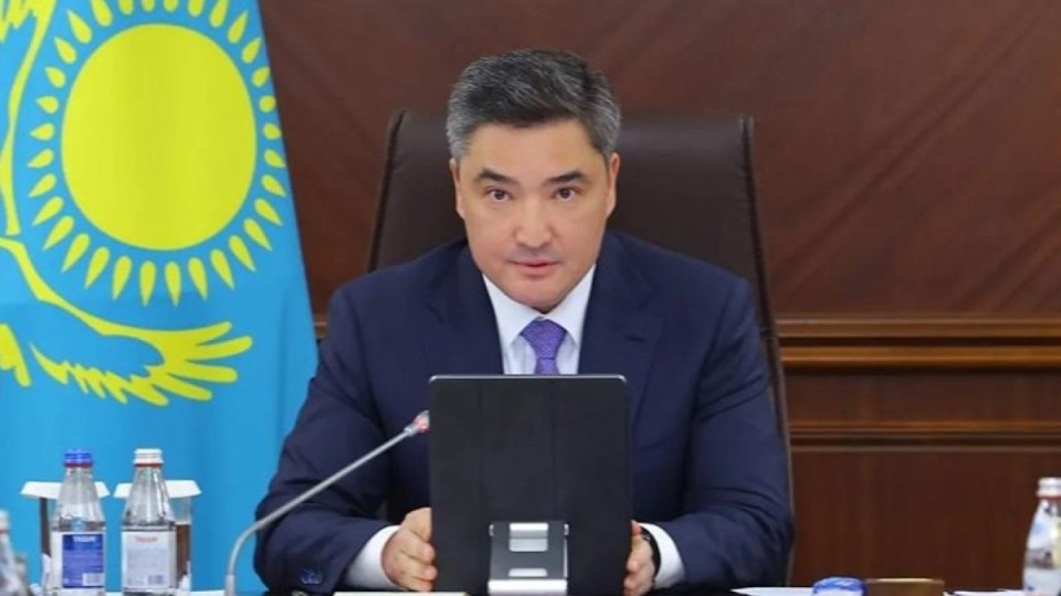 Бектенов: Интернеттегі балағат сөздер үшін жаза қарастырылып жатыр
