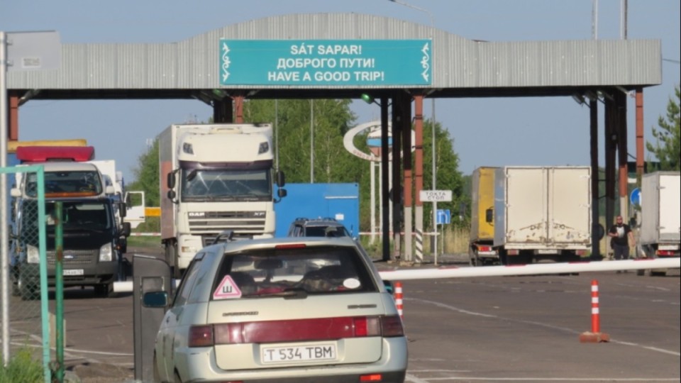 Қазақстан-Ресей шекарасында ұзын-сонар кептеліс: жүк көліктері кезекте тұр
