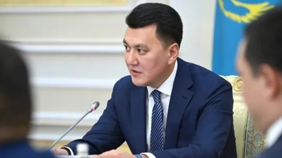 Ішкі саясаттағы жаңа регламенттер өз бетінше шешім қабылдауды тоқтатады – Ерлан Қарин