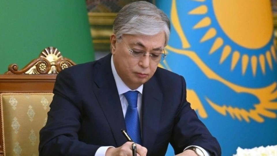 Президент жаңа заңға қол қойды