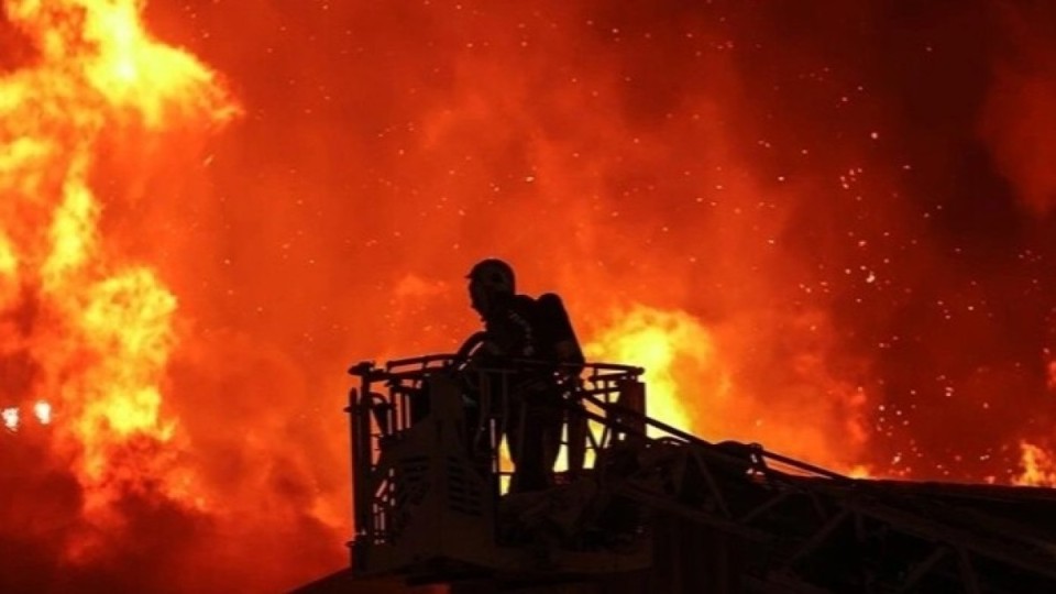 Бардан өрт шығып, 27 адам қаза тапты