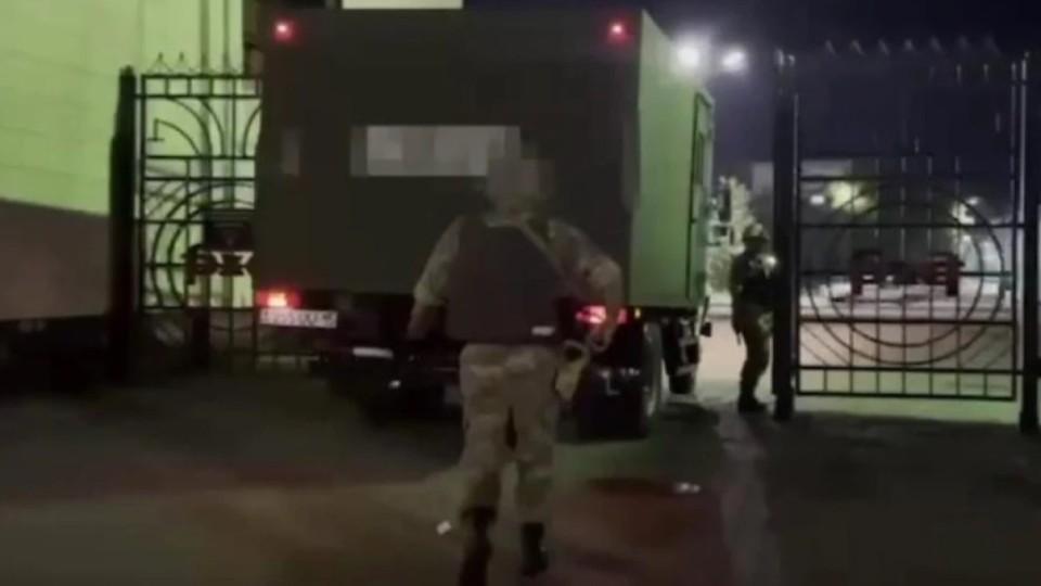 290 млн теңге салықтан жалтарған күдікті Ресейден Қазақстанға экстрадицияланды