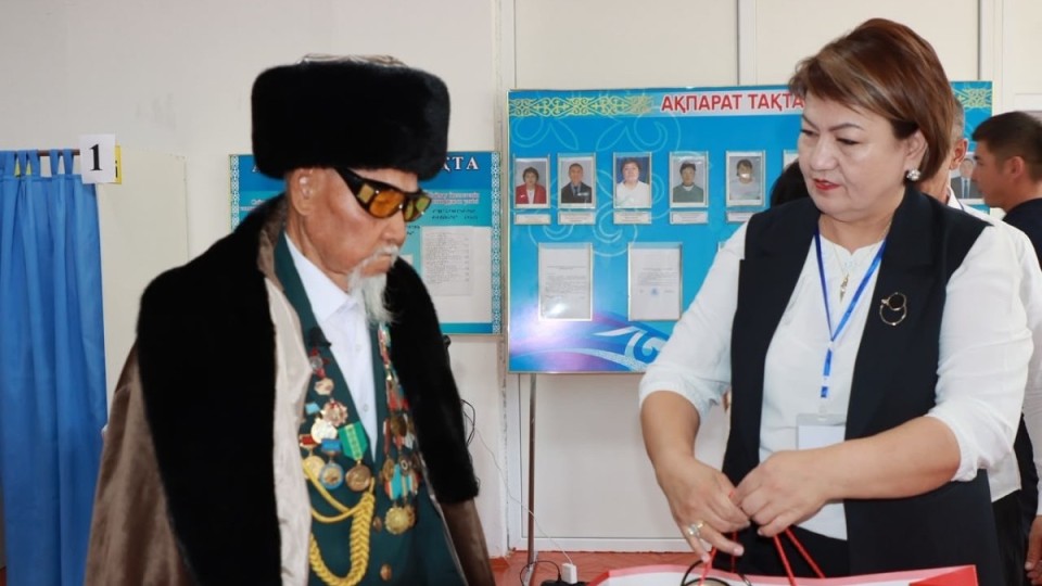 Қызылорда облысында 105 жастағы соғыс ардагері Құрылтай сайлауында дауыс берді