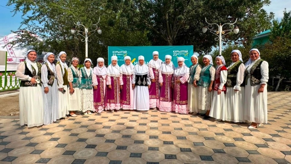 Қызылордада Ыбырай Жақаев әулетінің 9 келіні бірге дауыс берді