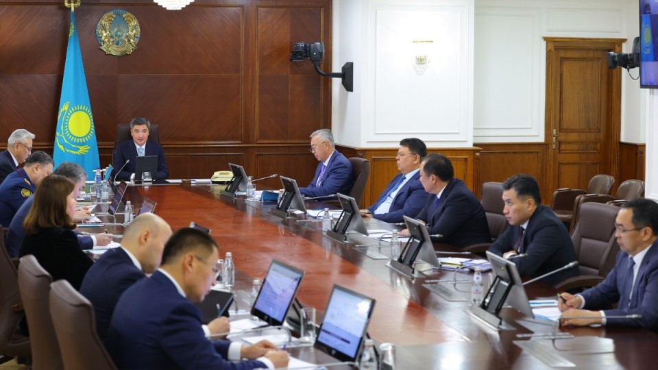 Олжас Бектенов Президент тапсырмаларының орындалуы бойынша кеңес өткізді