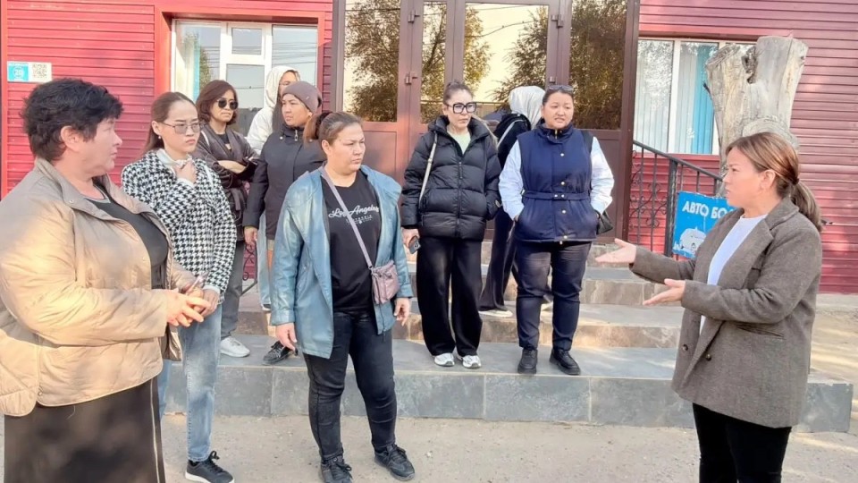 "Оқымасаңдар – кете беріңдер": Ақтөбеде колледж студенттері оқу ақысының өсуіне наразы