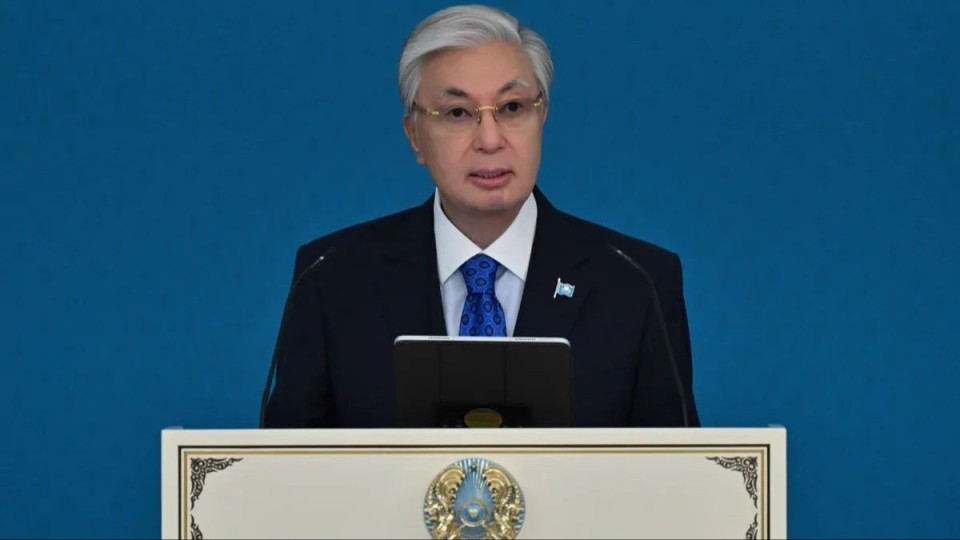 Қазақстанда ең төменгі жалақы 100 мың теңгеге дейін өседі – Тоқаев